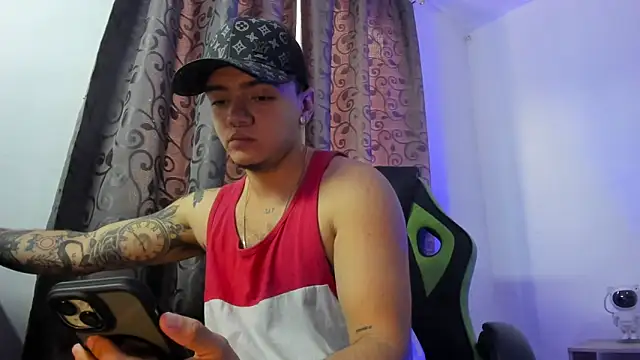 male pussy online show from 15, 9, 2025