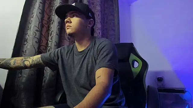 male pussy online show from 16, 9, 2025