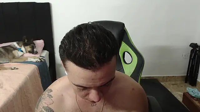 male pussy online show from 30, 4, 2026