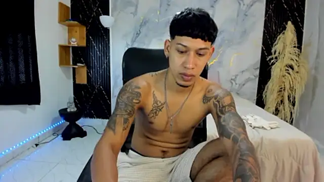 Snapshot of slim_master12 chatting on 12, 4, 2026 slim master12 online show from 12, 4, 2026