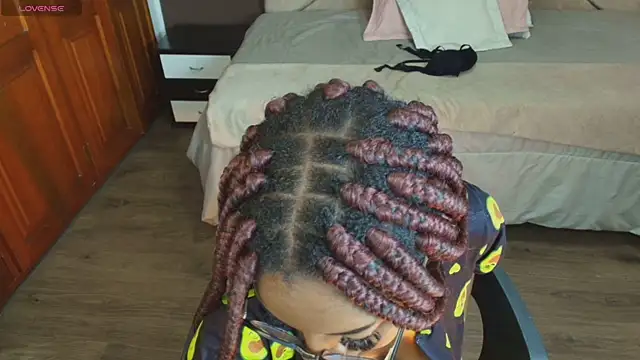 Raquel jones online show from 2, 3, 2025