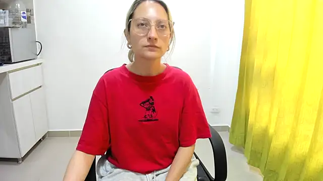 Adele johnsonn1 online show from 29, 12, 2024