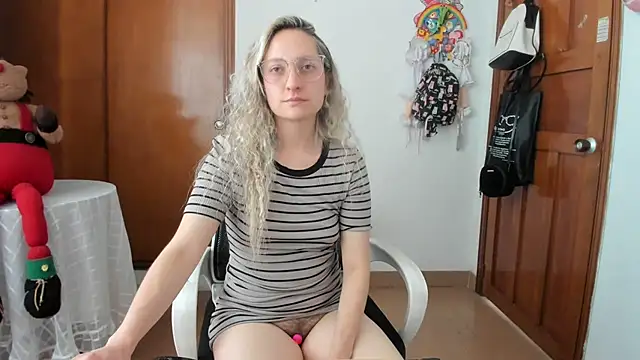 Adele johnsonn1 online show from 11, 5, 2026
