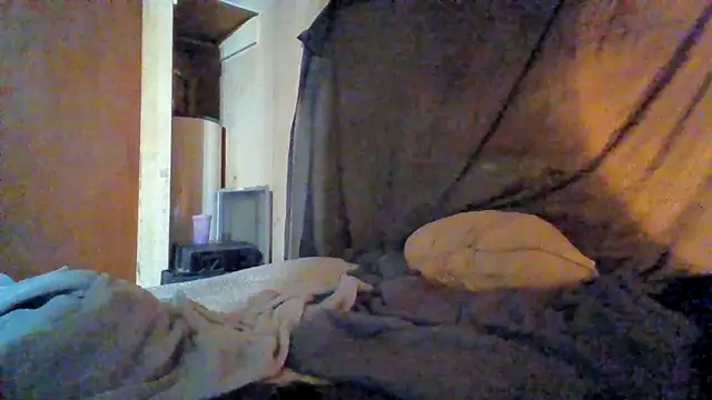 Nightshade7712 online show from 18, 12, 2025