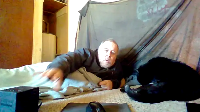 Nightshade7712 online show from 7, 2, 2026