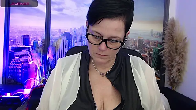 ninarandmann online show from 25, 1, 2025