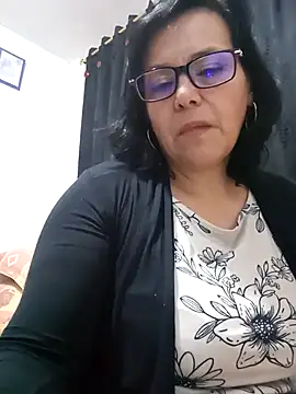 Snapshot of Natasha_milf__ chatting on 8, 3, 2025 Natasha milf online show from 8, 3, 2025