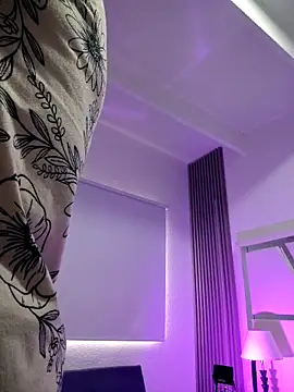 Snapshot of Natasha_milf__ chatting on 7, 10, 2025 Natasha milf online show from 7, 10, 2025