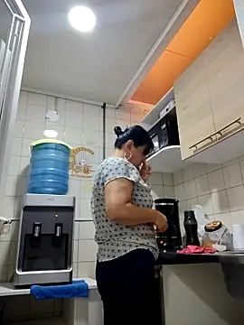 Snapshot of Natasha_milf__ chatting on 9, 10, 2025 Natasha milf online show from 9, 10, 2025