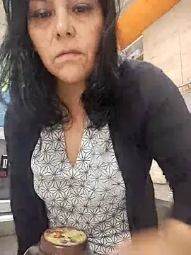 Snapshot of Natasha_milf__ chatting on 23, 10, 2025 Natasha milf online show from 23, 10, 2025