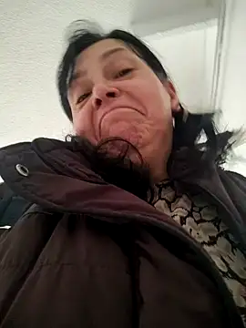 Snapshot of Natasha_milf__ chatting on 27, 10, 2025 Natasha milf online show from 27, 10, 2025