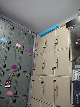 Snapshot of Natasha_milf__ chatting on 13, 11, 2025 Natasha milf online show from 13, 11, 2025