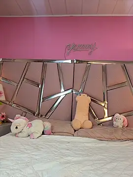 Bonniepark online show from 8, 4, 2026