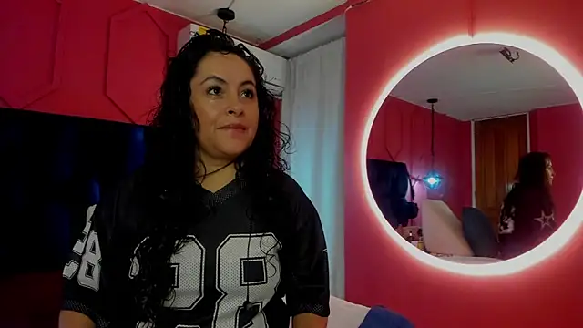 hanny milf online show from 17, 5, 2026