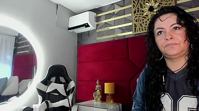 hanny milf online show from 30, 6, 2026