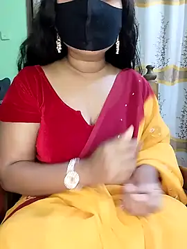 Idhika Paul online show from 29, 1, 2025