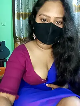 Idhika Paul online show from 31, 1, 2025