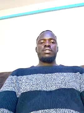 MaskedGQ online show from 10, 9, 2025