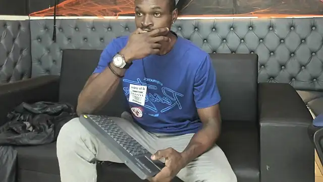 Snapshot of Terrance_z chatting on 20, 10, 2025 Terrance z online show from 20, 10, 2025