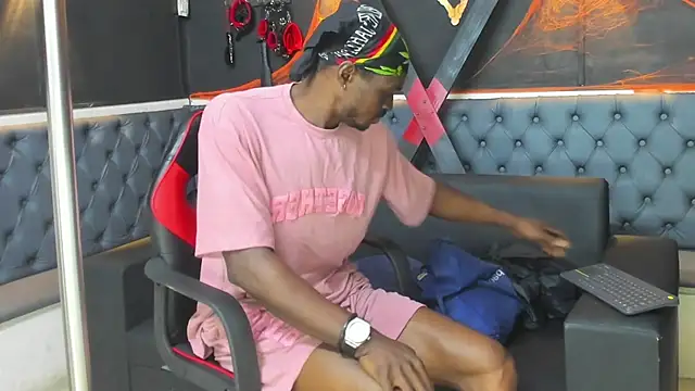 Terrance z online show from 27, 10, 2025