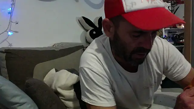 Snapshot of DJUX chatting on 9, 12, 2024 DJUX online show from 9, 12, 2024