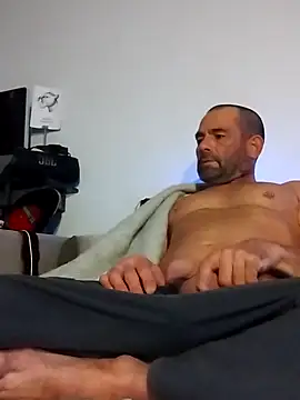Snapshot of DJUX chatting on 16, 2, 2025 DJUX online show from 16, 2, 2025