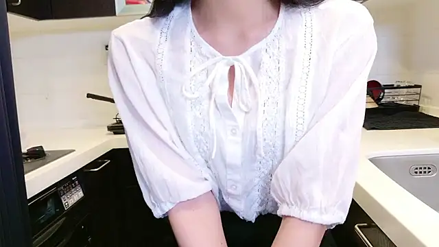 Snapshot of sayaka_xo chatting on 2, 6, 2026 sayaka xo online show from 2, 6, 2026