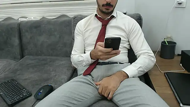Naughtb0y online show from 19, 12, 2024