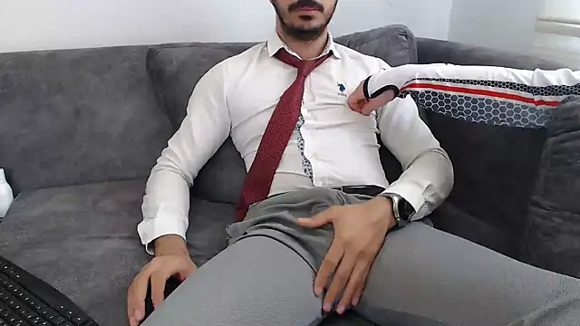 Naughtb0y online show from 11, 5, 2026
