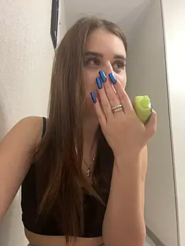 Milkissss online show from 31, 1, 2025