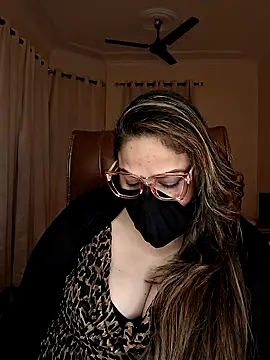 SEXY-Sardarni online show from 30, 1, 2025