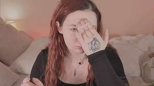 carolina elf online show from 14, 11, 2025