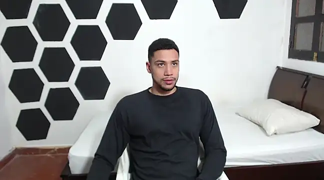 Jhors  Collens online show from 22, 1, 2025