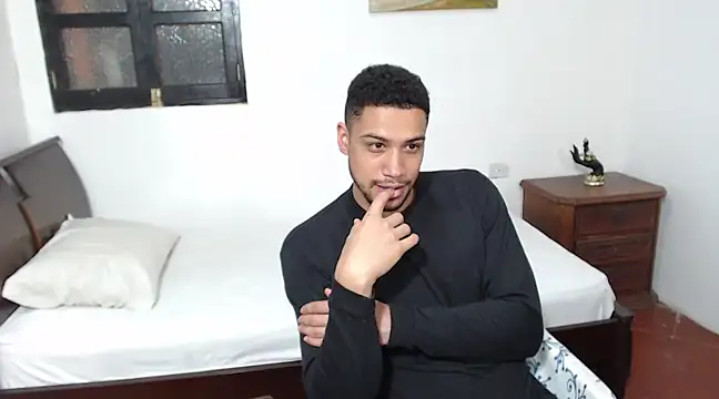 Jhors  Collens online show from 28, 2, 2025