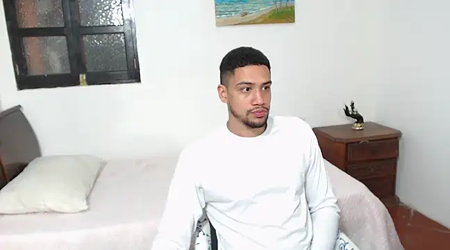 Jhors  Collens online show from 7, 3, 2025