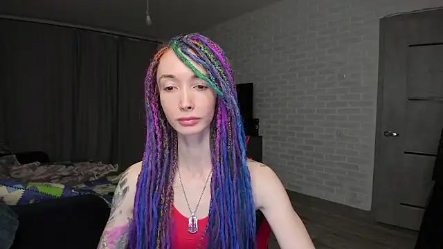 Roxy Silver online show from 8, 12, 2024