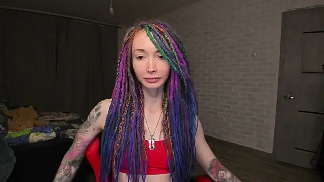 Roxy Silver online show from 31, 1, 2025