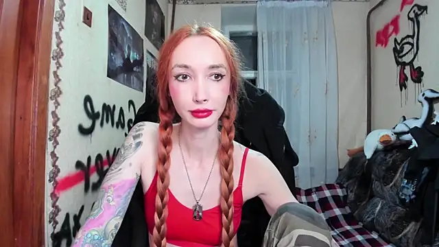 Roxy Silver online show from 16, 9, 2025