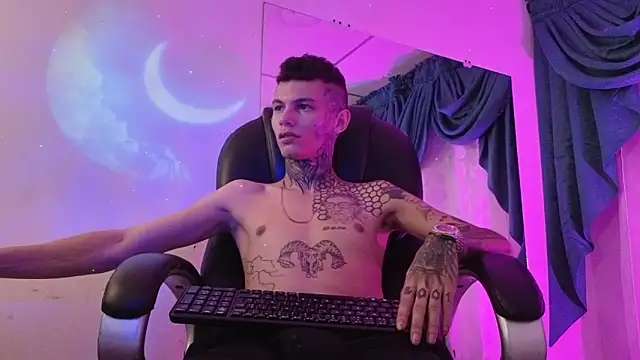 Stuart Boy  online show from 8, 12, 2024