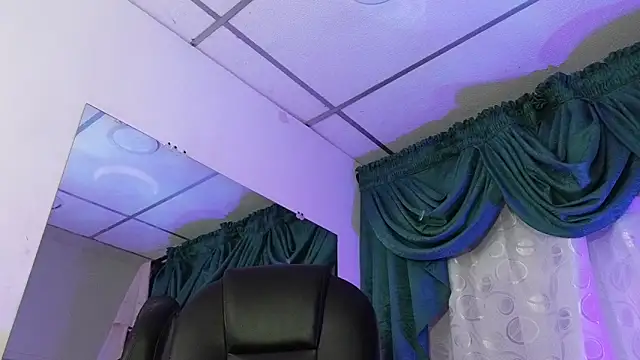Stuart Boy  online show from 24, 12, 2024