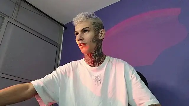 Stuart Boy  online show from 5, 3, 2025