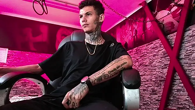 Stuart Boy  online show from 6, 10, 2025