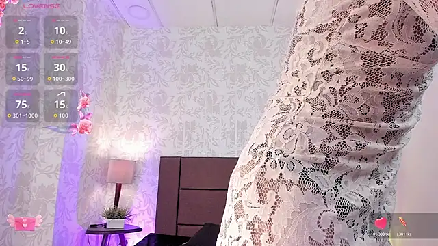 Snapshot of xenia_golden chatting on 21, 10, 2025 xenia golden online show from 21, 10, 2025