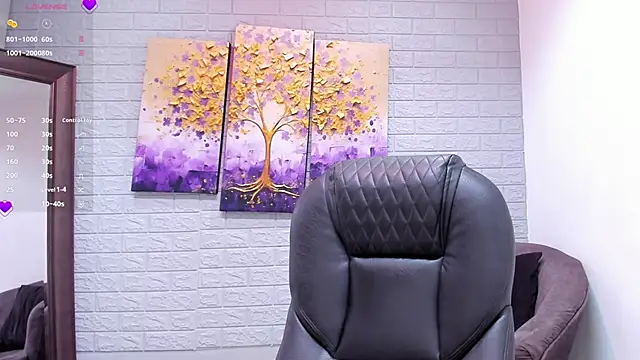  AlejaCruz  online show from 12, 5, 2026