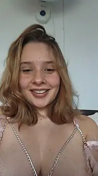 Sophy Bunny online show from 4, 12, 2025