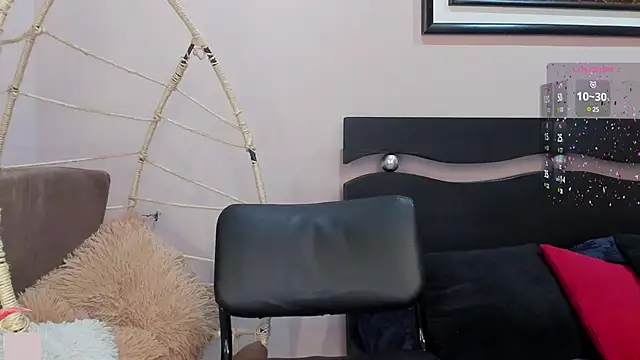  LaraMom  online show from 18, 12, 2024