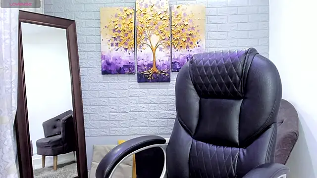 Snapshot of _LaraMom_ chatting on 16, 2, 2026 LaraMom online show from 16, 2, 2026