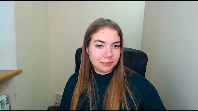 zoey deuttch online show from 2, 12, 2024