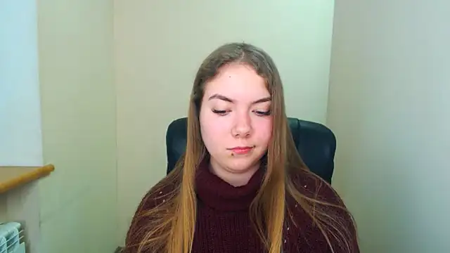 zoey deuttch online show from 7, 1, 2025