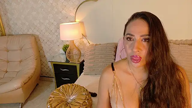 MayraVegas online show from 7, 2, 2026